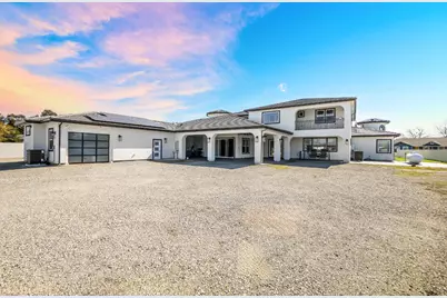 9013 Deleon Court, Elk Grove, CA 95624 - Photo 17