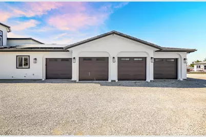 9013 Deleon Court, Elk Grove, CA 95624 - Photo 13