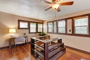 1916 44th St, Sacramento, CA 95819 - Photo 25