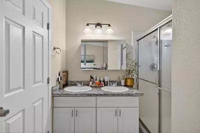 5267 Jacinto Avenue, Sacramento, CA 95823 - Photo 17