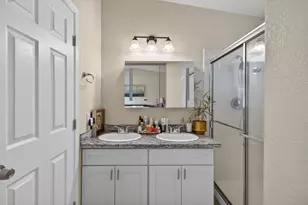 5267 Jacinto Ave, Sacramento, CA 95823 - Photo 17