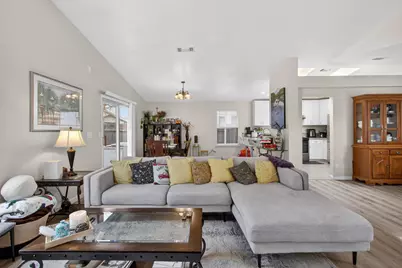 5267 Jacinto Avenue, Sacramento, CA 95823 - Photo 3