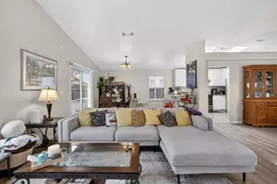 5267 Jacinto Ave, Sacramento, CA 95823 - Photo 3