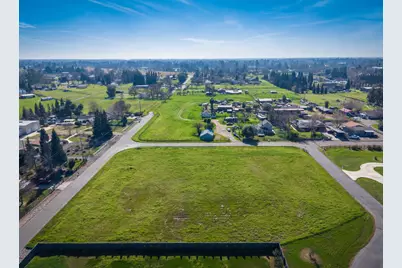 10685 Halfway Road, Elk Grove, CA 95624 - Photo 9