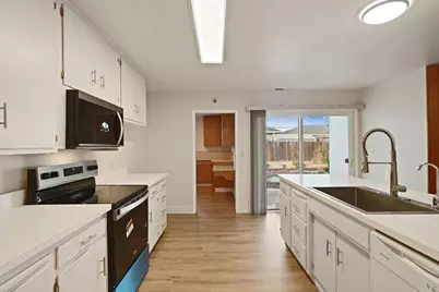 25 4th Ave, Isleton, CA 95641 - Photo 13