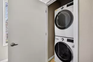 430 Phoenix Cir, Lincoln, CA 95648 - Photo 21