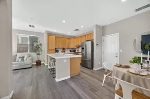 430 Phoenix Cir, Lincoln, CA 95648 - Photo 3