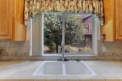 19276 Jayhawk Drive, Penn Valley, CA 95946 - Photo 17