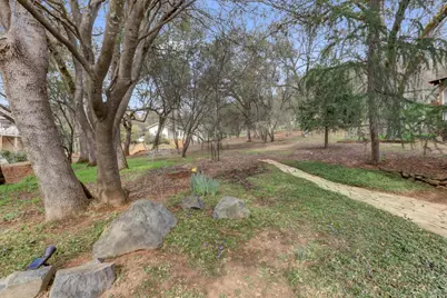 19276 Jayhawk Drive, Penn Valley, CA 95946 - Photo 37