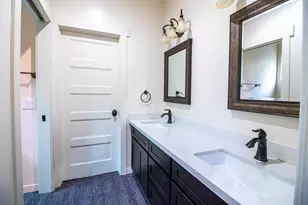4809 Trails Ct, Modesto, CA 95357 - Photo 17