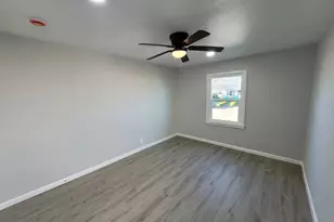 1548 Sterling St, Sacramento, CA 95822 - Photo 19