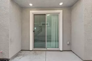 7450 Clear Lake Aly, Sacramento, CA 95829 - Photo 27