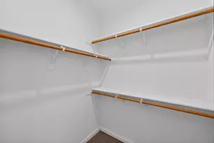 7450 Clear Lake Aly, Sacramento, CA 95829 - Photo 37