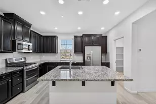 7450 Clear Lake Aly, Sacramento, CA 95829 - Photo 13