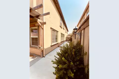 323 Autumn Rain Drive, Lathrop, CA 95330 - Photo 17