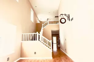 323 Autumn Rain Dr, Lathrop, CA 95330 - Photo 5