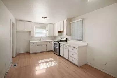 920 U Street, Sacramento, CA 95818 - Photo 11