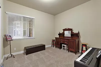 3300 Wickenby Way, Roseville, CA 95661 - Photo 31