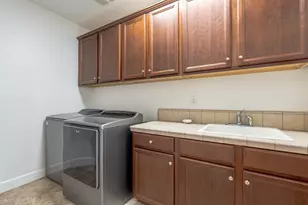 2123 Sander St, Woodland, CA 95776 - Photo 33