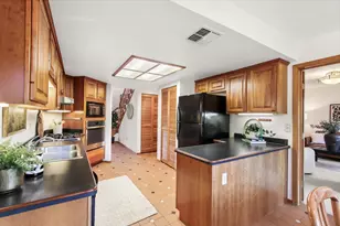 2216 Bryce Ln, Davis, CA 95616 - Photo 11
