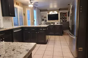 3593 Shadowbrook Dr, Stockton, CA 95219 - Photo 21