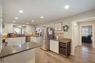 1413 Mariposa Way, Lodi, CA 95242 - Photo 11