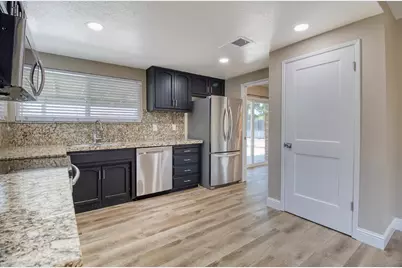 2505 Marguerite Way, Ceres, CA 95307 - Photo 11