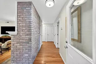 740 Hawthorn Ln, Davis, CA 95616 - Photo 5