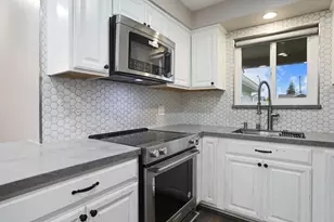 1262 Glenhurst Dr, Lodi, CA 95240 - Photo 11