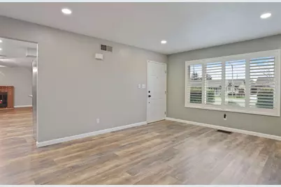 1262 Glenhurst Drive, Lodi, CA 95240 - Photo 9