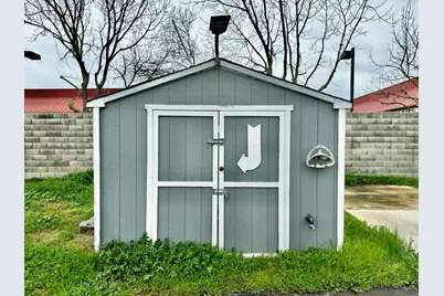 1253 E Louise Avenue, Manteca, CA 95336 - Photo 3