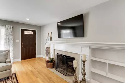 5521 Carlson Drive, Sacramento, CA 95819 - Photo 7