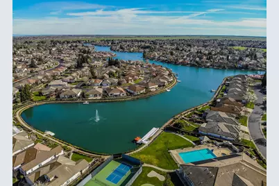 9355 Bennoel Way, Elk Grove, CA 95758 - Photo 67