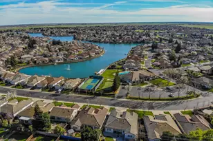 9355 Bennoel Way, Elk Grove, CA 95758 - Photo 65