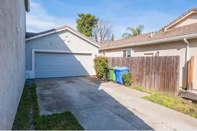 9355 Bennoel Way, Elk Grove, CA 95758 - Photo 71