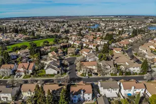 9355 Bennoel Way, Elk Grove, CA 95758 - Photo 63