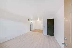 6400 66th Ave, Sacramento, CA 95823 - Photo 7