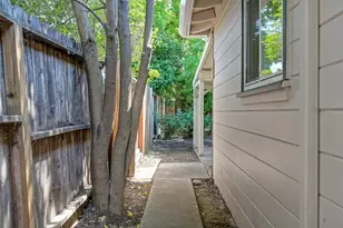 1840 La Jolla Dr, Stockton, CA 95204 - Photo 35