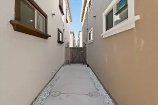 8851 Solo Wy, Elk Grove, CA 95757 - Photo 47