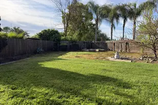 12024 Acosta Ct, Waterford, CA 95386 - Photo 33