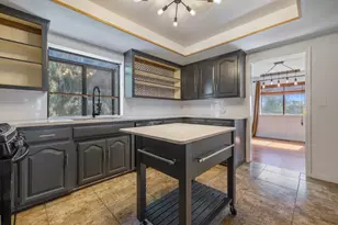 12024 Acosta Ct, Waterford, CA 95386 - Photo 11