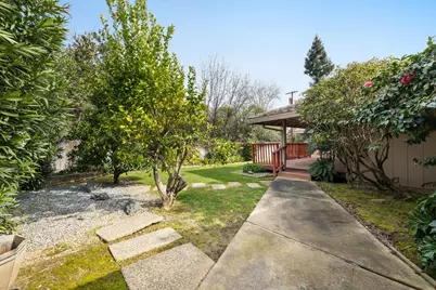 7637 Vasos Way, Fair Oaks, CA 95628 - Photo 5