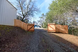 8664 Center St, Mokelumne Hill, CA 95245 - Photo 5