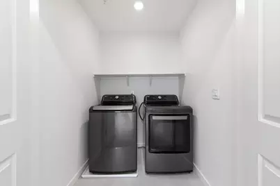 7009 Santa Venetia Place, Roseville, CA 95747 - Photo 19