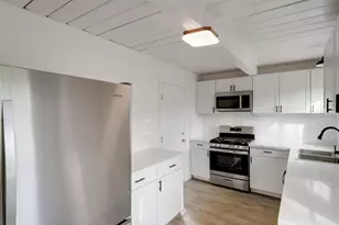 5823 61st St, Sacramento, CA 95824 - Photo 17