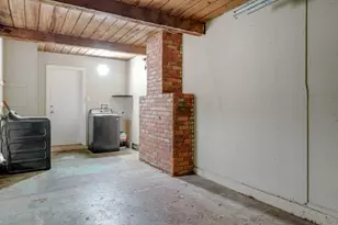 5823 61st St, Sacramento, CA 95824 - Photo 31