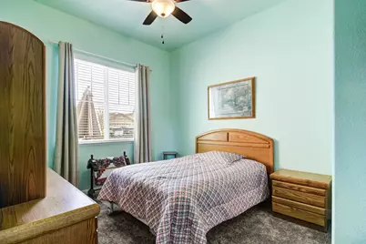 780 Griffey Way, Galt, CA 95632 - Photo 33