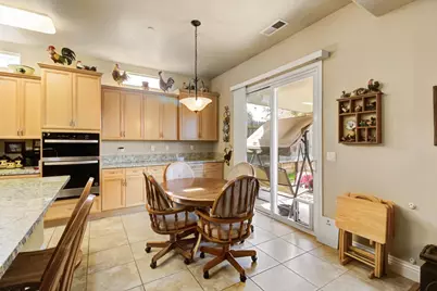 780 Griffey Way, Galt, CA 95632 - Photo 17