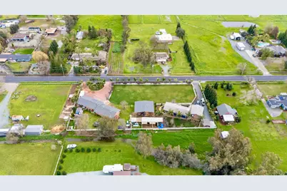 3261 E Calimyrna Road, Acampo, CA 95220 - Photo 35