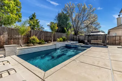 9700 Glacier Creek Way, Elk Grove, CA 95624 - Photo 15